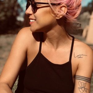 Meet your Posher, Vanessa